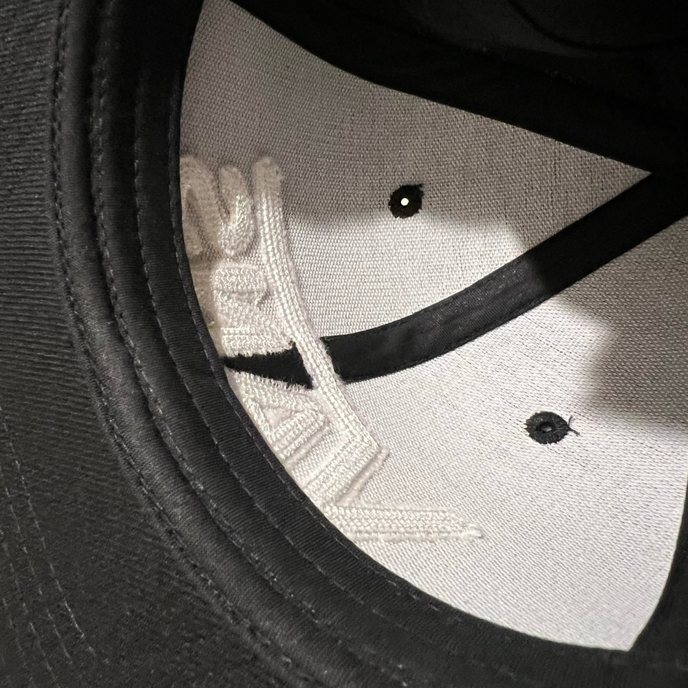 Vans Black SnapBack Hat - Picture 3 of 4